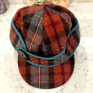 Stormy Kroger hat. Size: 7 5/8. Made in: USA. Good condition.